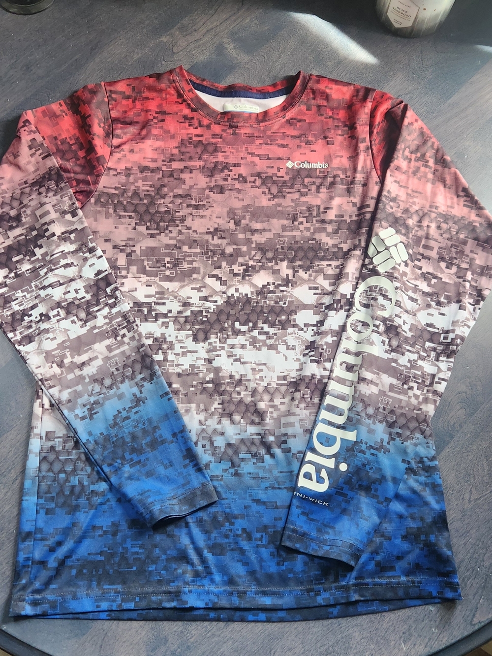 Columbia Youth Red Gray Blue Gradient Long-Sleeve Performance Tee